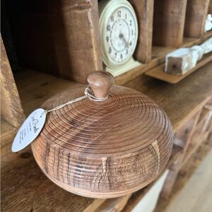 Brand NWT Wood 5 Wick Soy Blend Lidded Candle in Sweet Pomelo Scent 24 oz